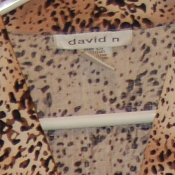DAVID N Women's Brown Animal Print Jacket With 3 Buttons.  Size Large - Picture 9 of 13